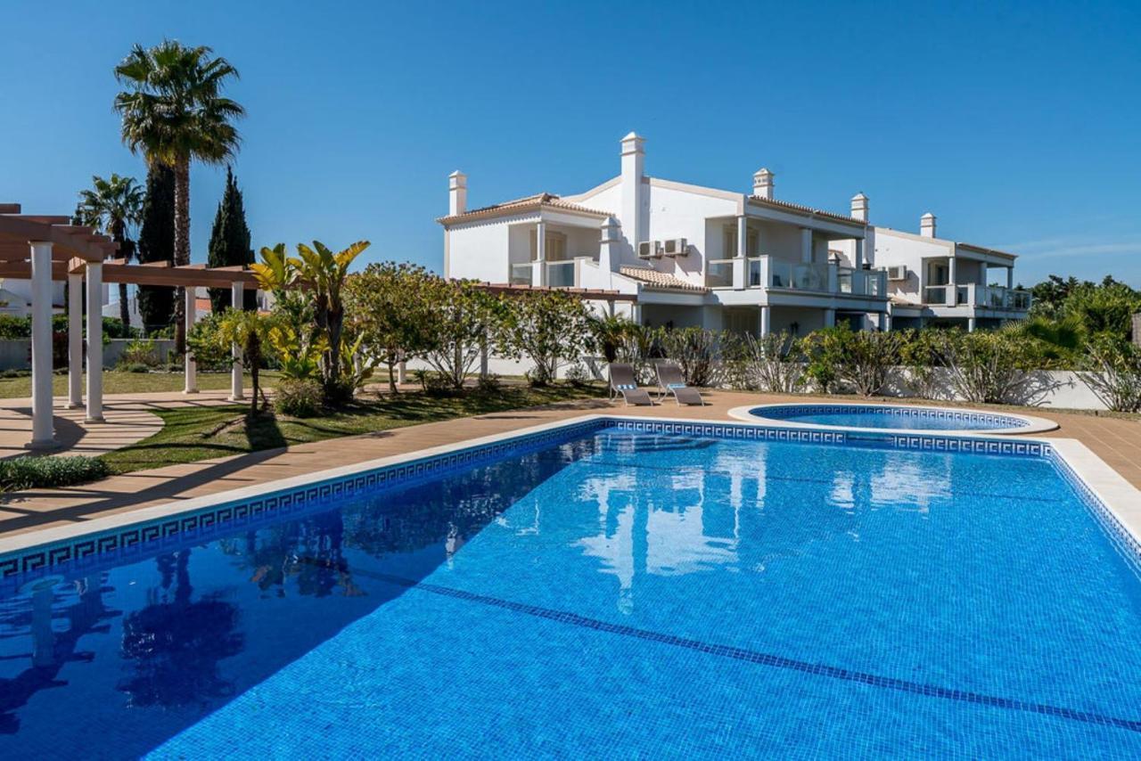 Villa Cantinho By Intiholidays Albufeira Bagian luar foto